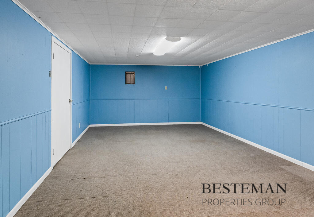 944 W Fennwood Circle Muskegon MI 49445