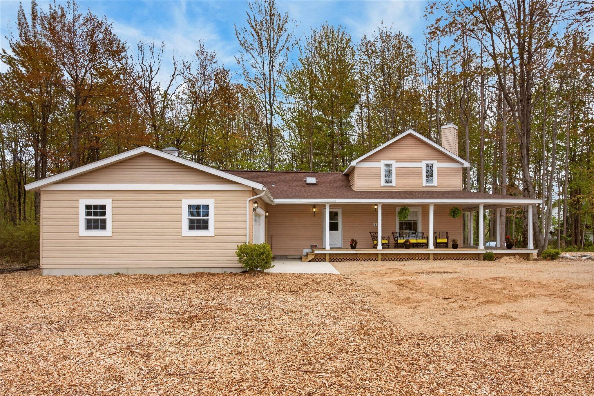 6811 116th Avenue Fennville MI 49408