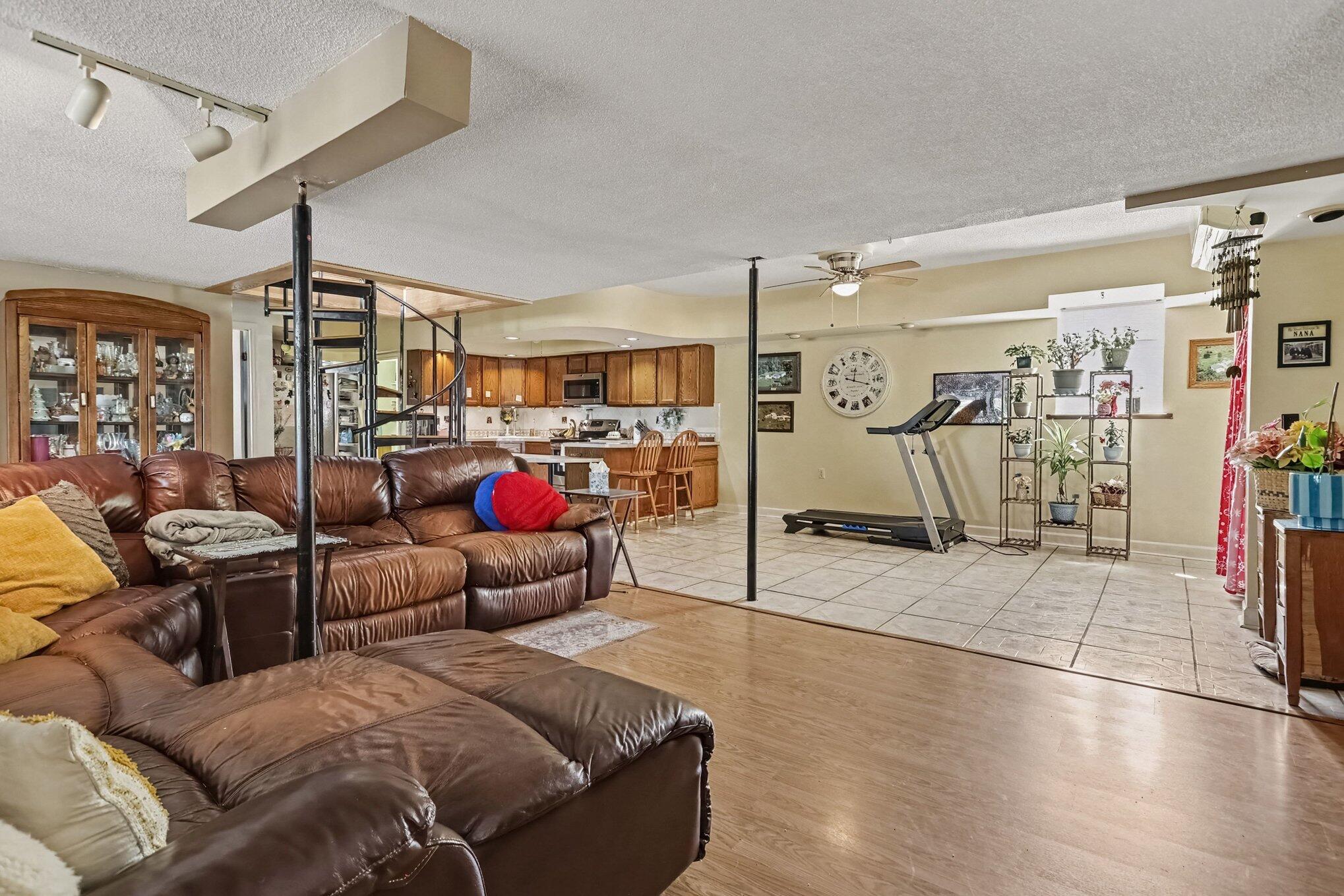 6793 Carmody Road Coloma MI 49038