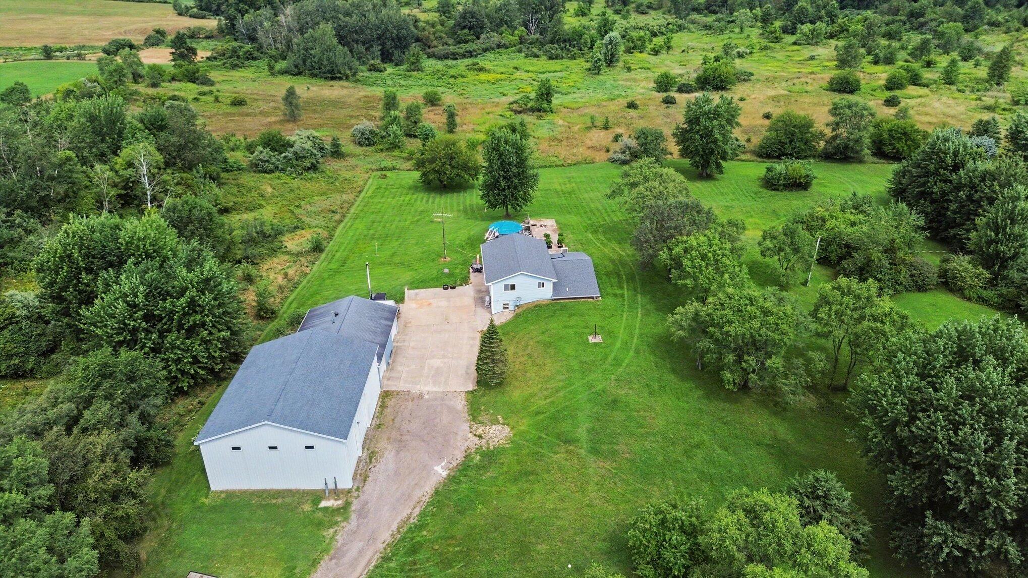 6793 Carmody Road Coloma MI 49038