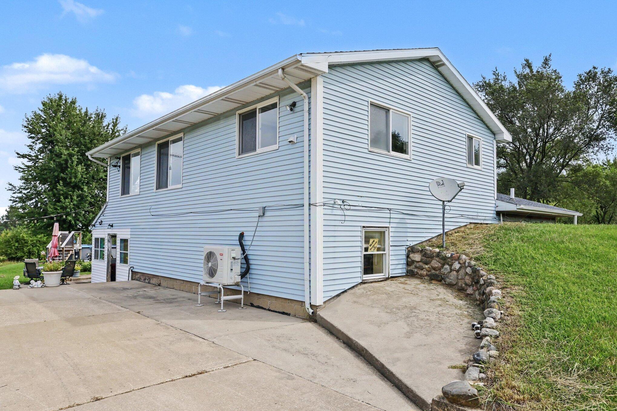 6793 Carmody Road Coloma MI 49038