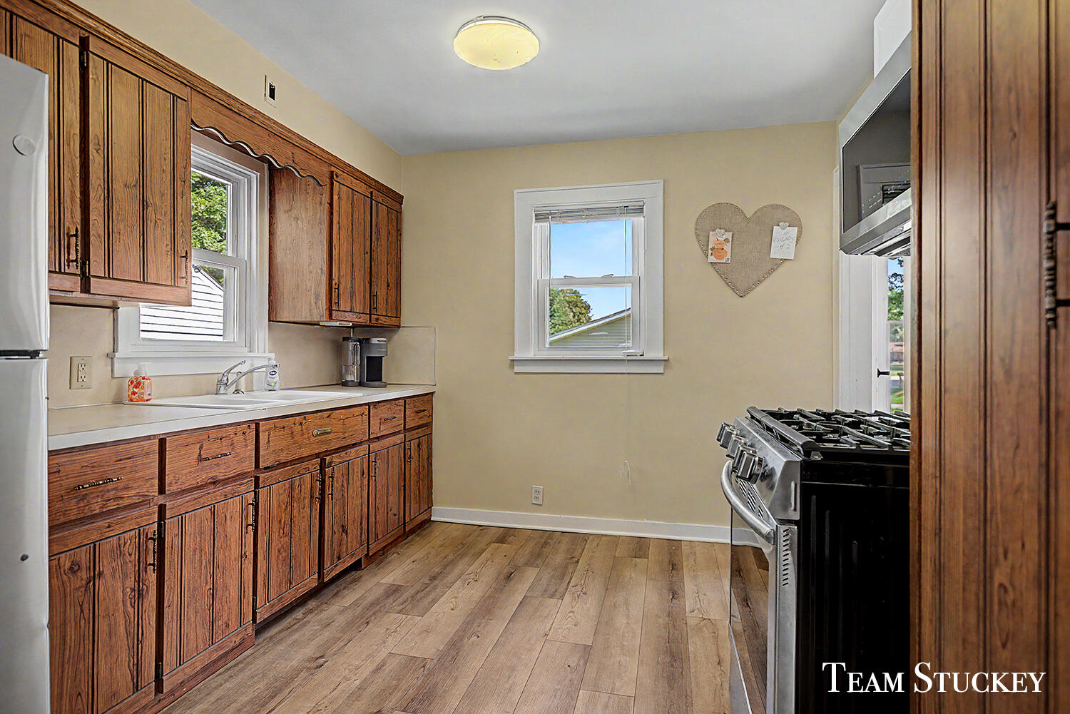 1125 Kusterer Drive NW Grand Rapids MI 49534