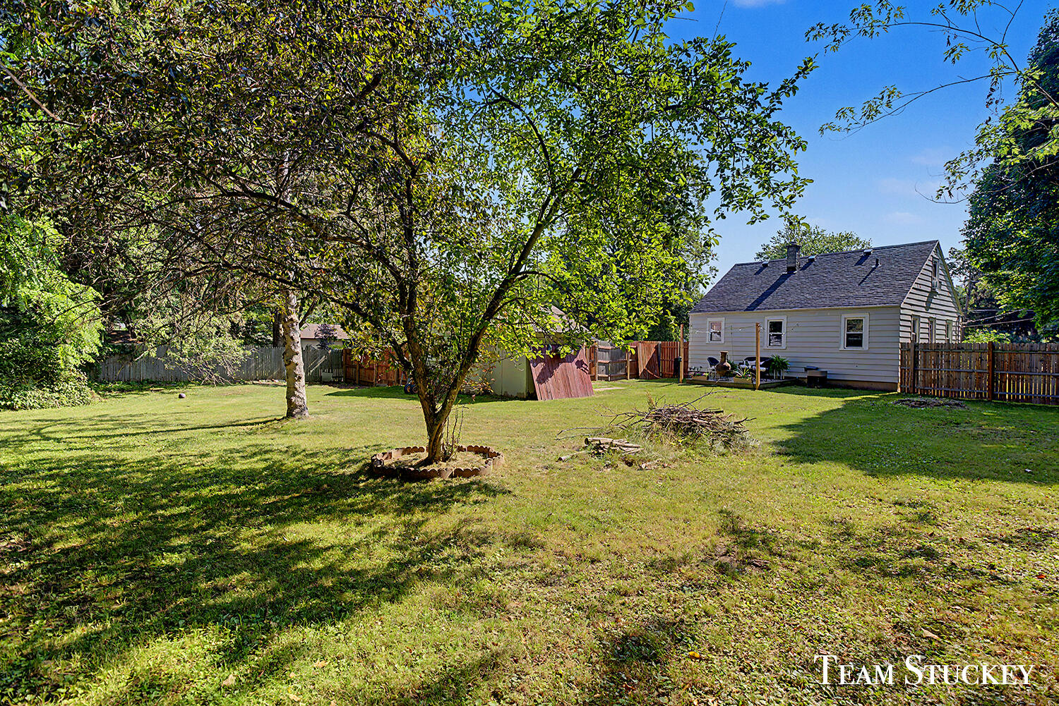 1125 Kusterer Drive NW Grand Rapids MI 49534