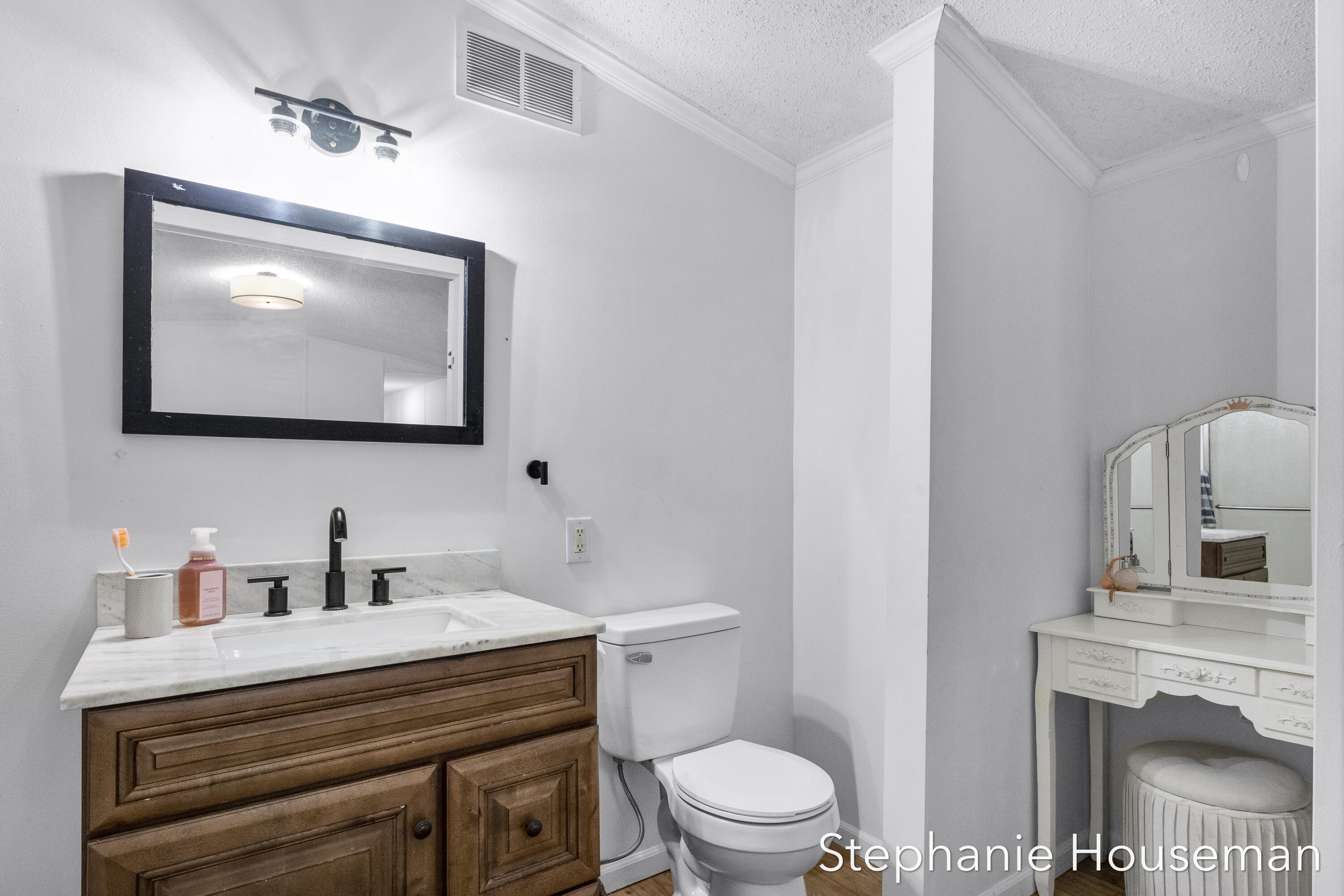 8394 Nugent Avenue NE Rockford MI 49341
