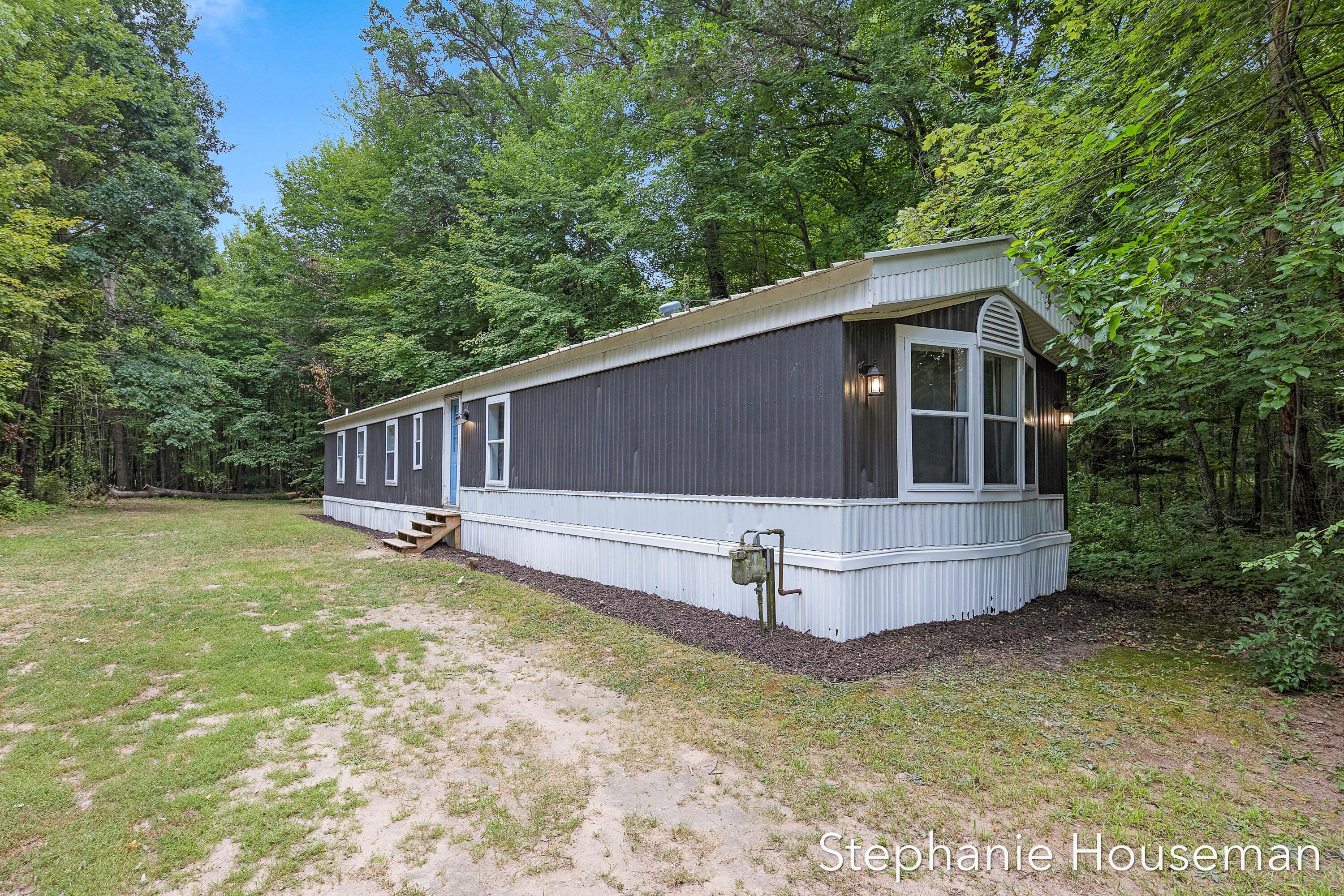 8394 Nugent Avenue NE Rockford MI 49341