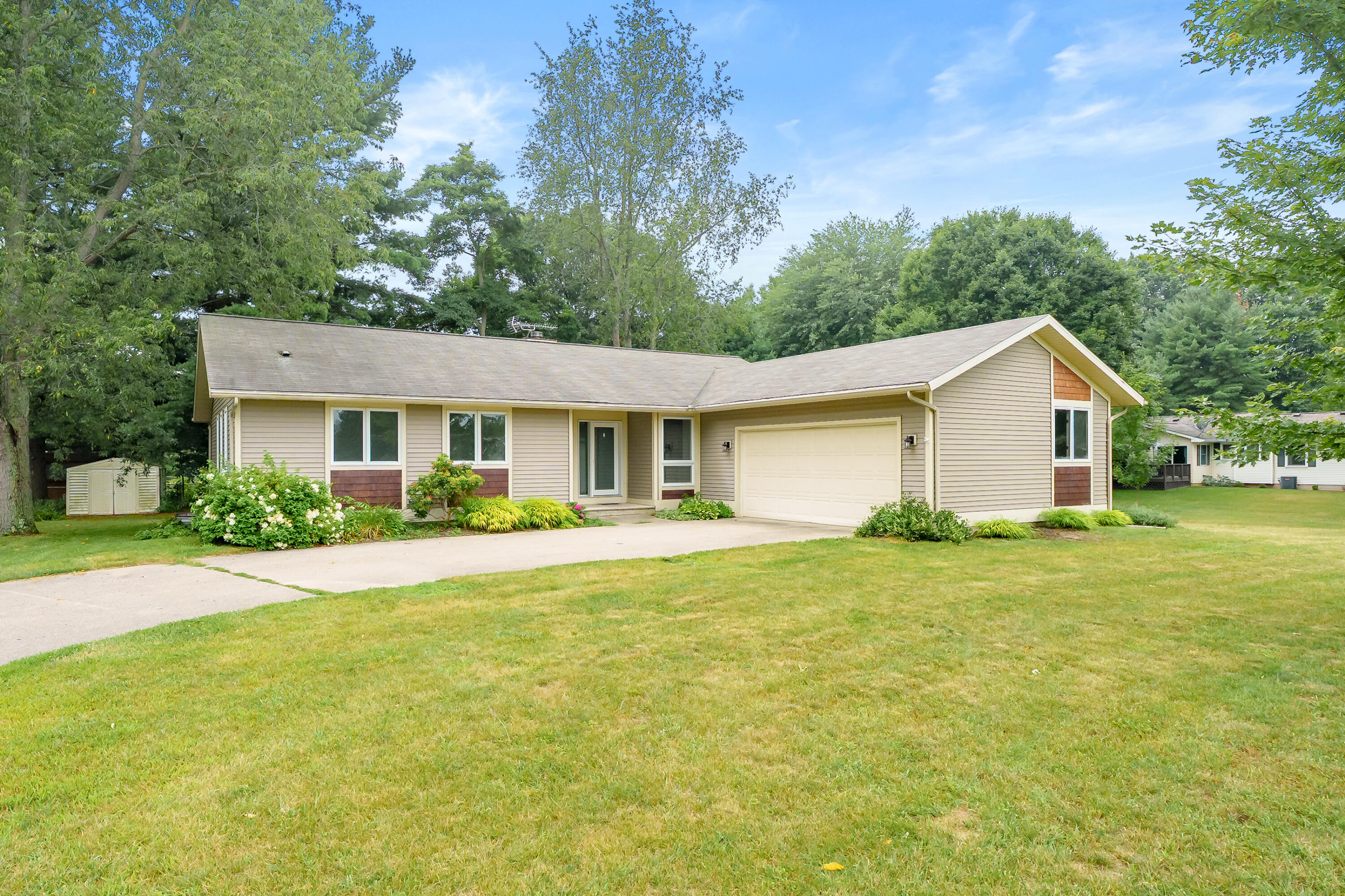 68377 Riverview Drive South Haven MI 49090
