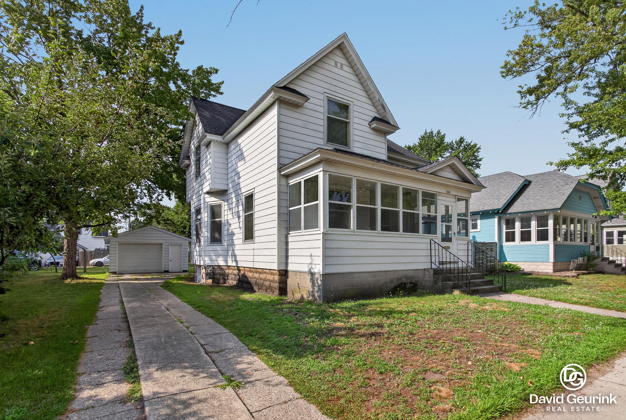 180 W 18th Street Holland MI 49423