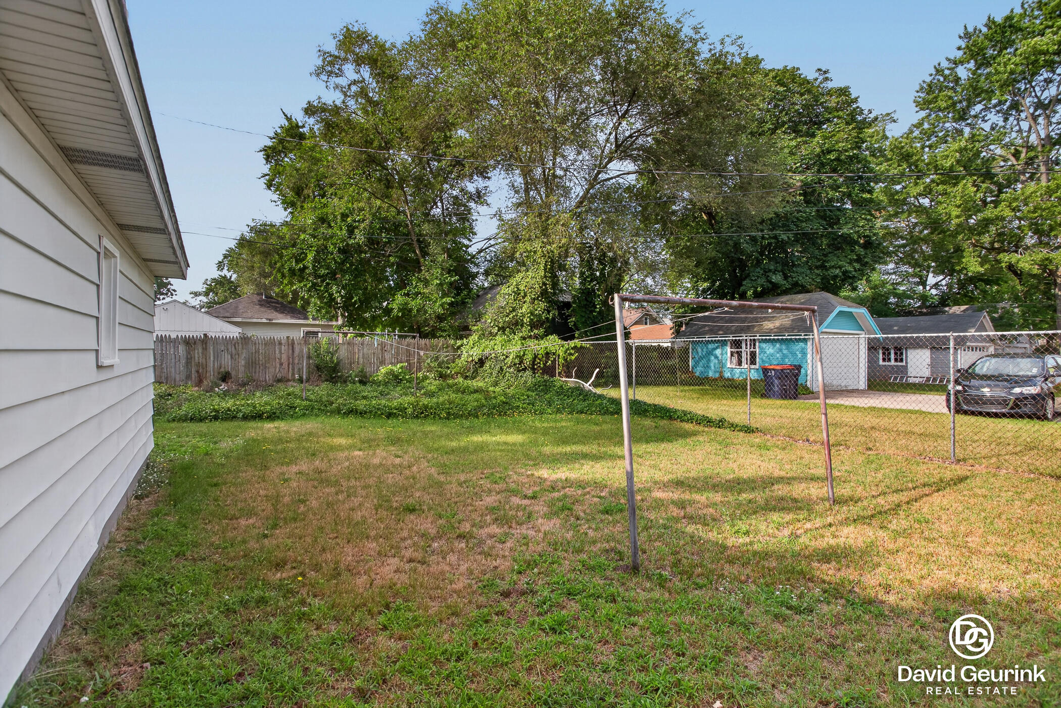 180 W 18th Street Holland MI 49423