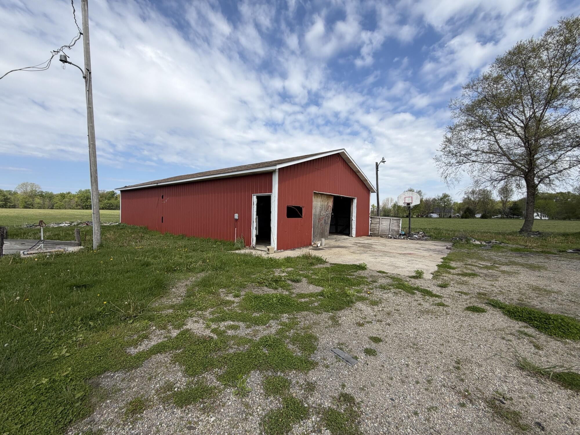 91402 Celery Center Road Decatur MI 49045