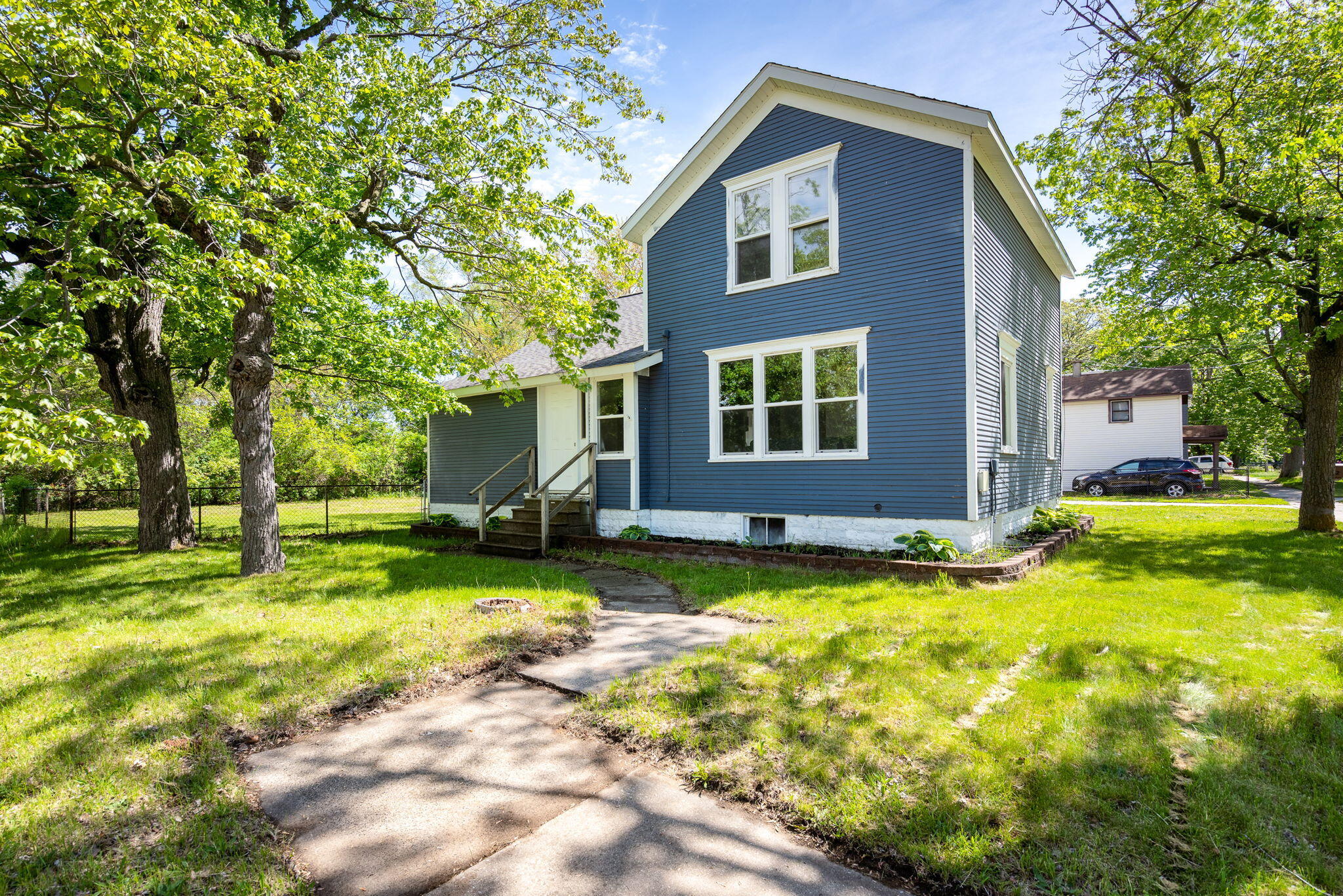 732 Wood Street Muskegon MI 49442