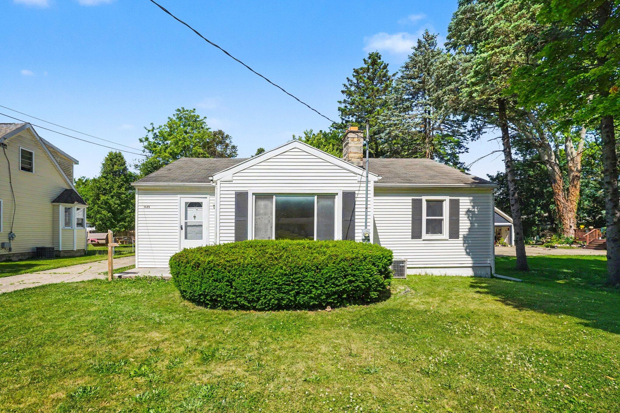 1425 Sunnyside Drive Kalamazoo MI 49048
