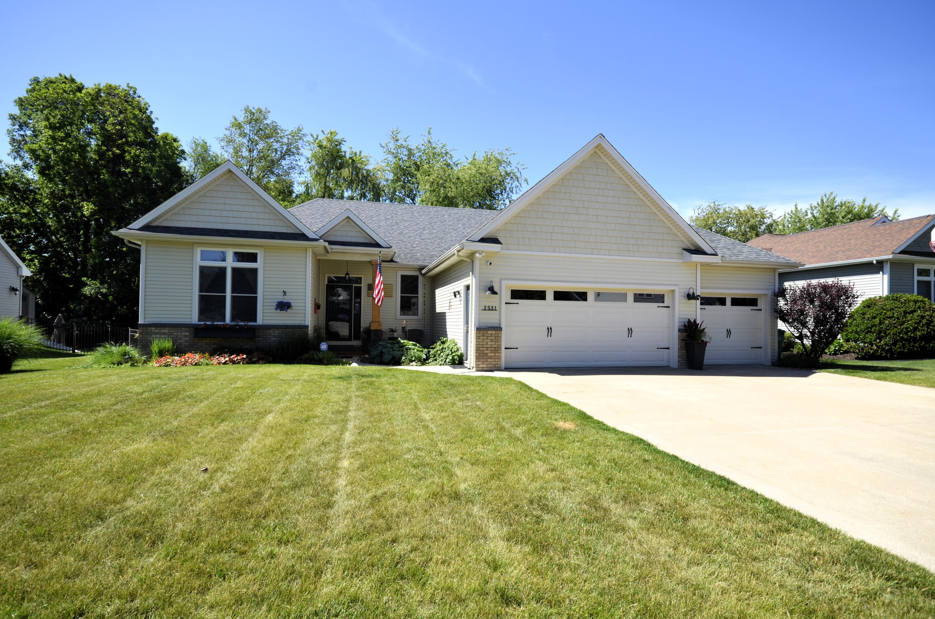 2531 Avalon Woods Drive Portage MI 49024