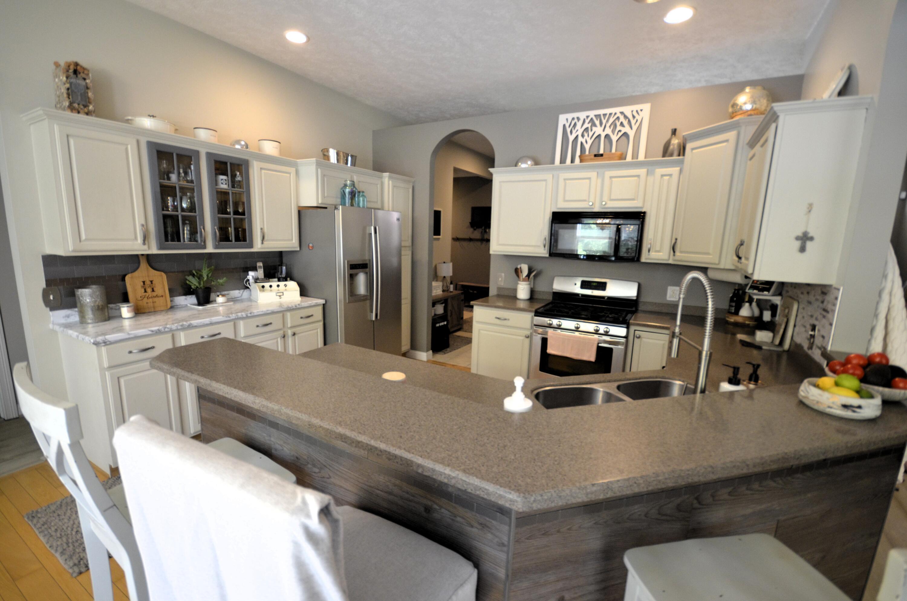 2531 Avalon Woods Drive Portage MI 49024
