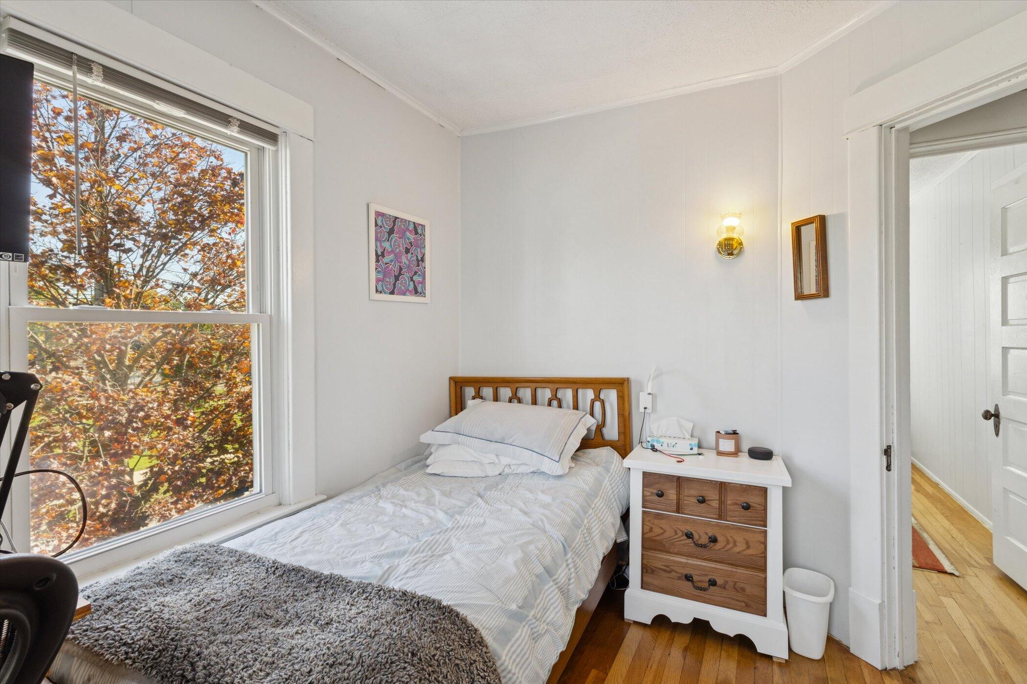 205 Lane Avenue NW Grand Rapids MI 49504