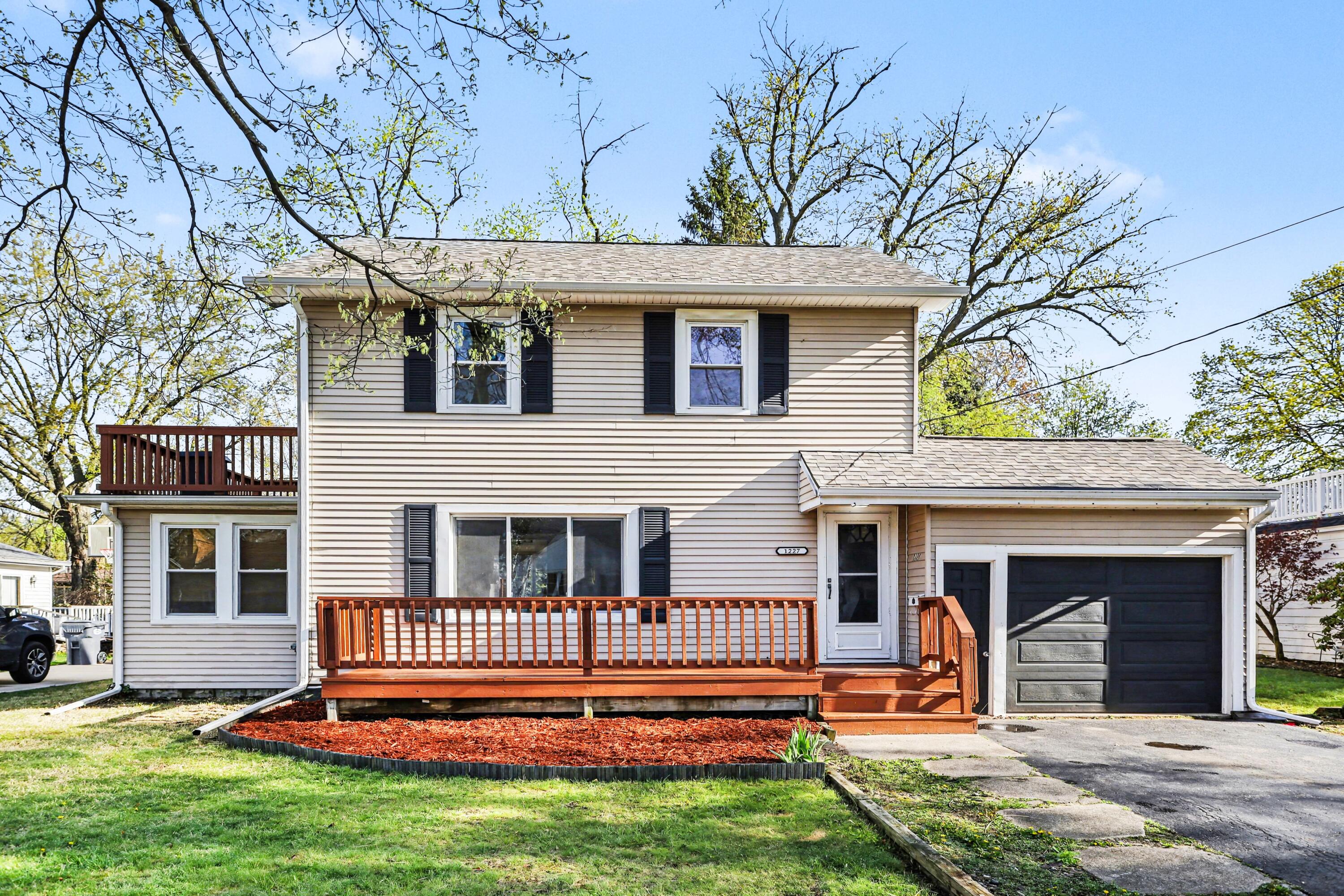 1227 Reycraft Drive Kalamazoo MI 49001