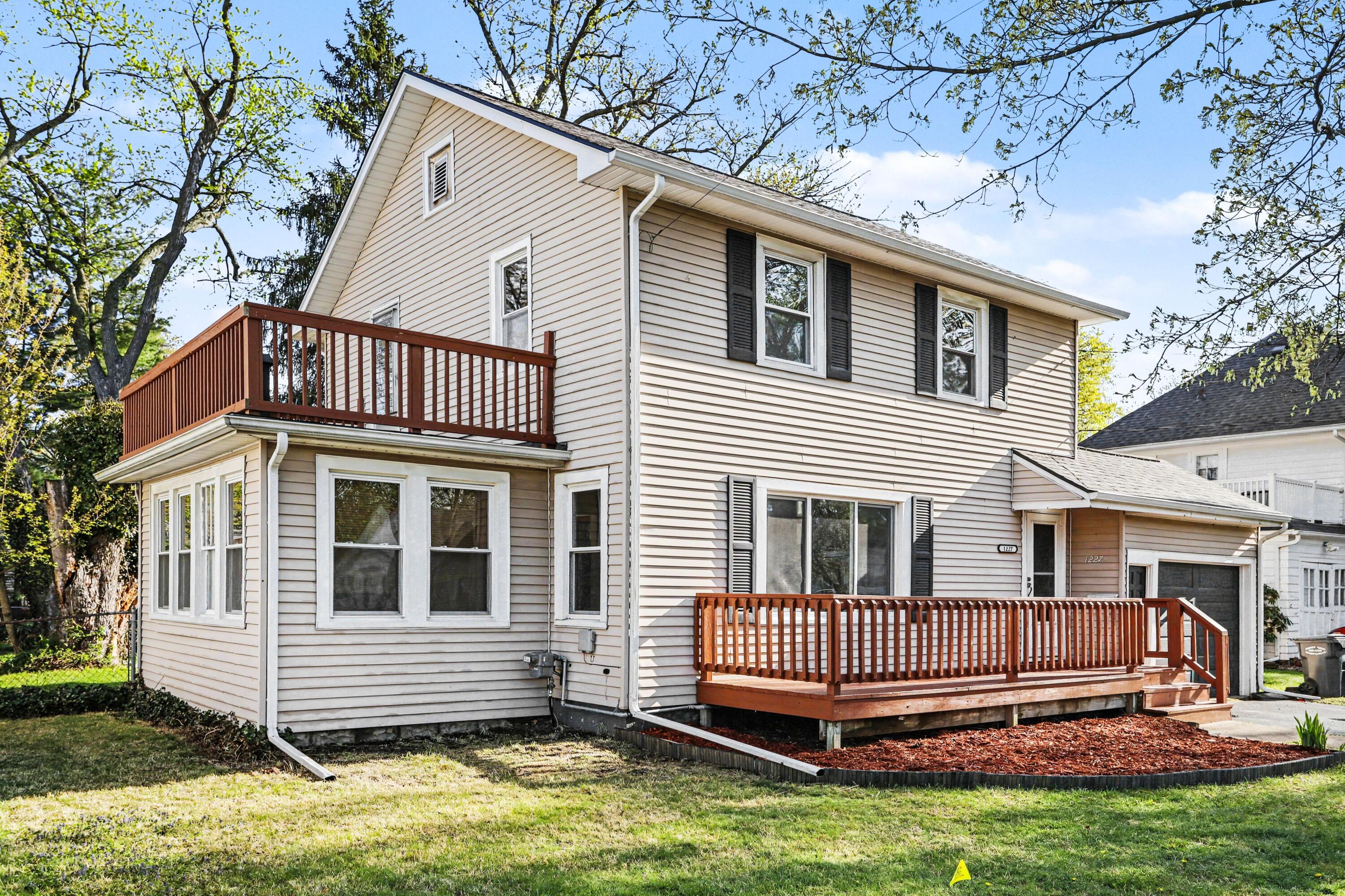 1227 Reycraft Drive Kalamazoo MI 49001
