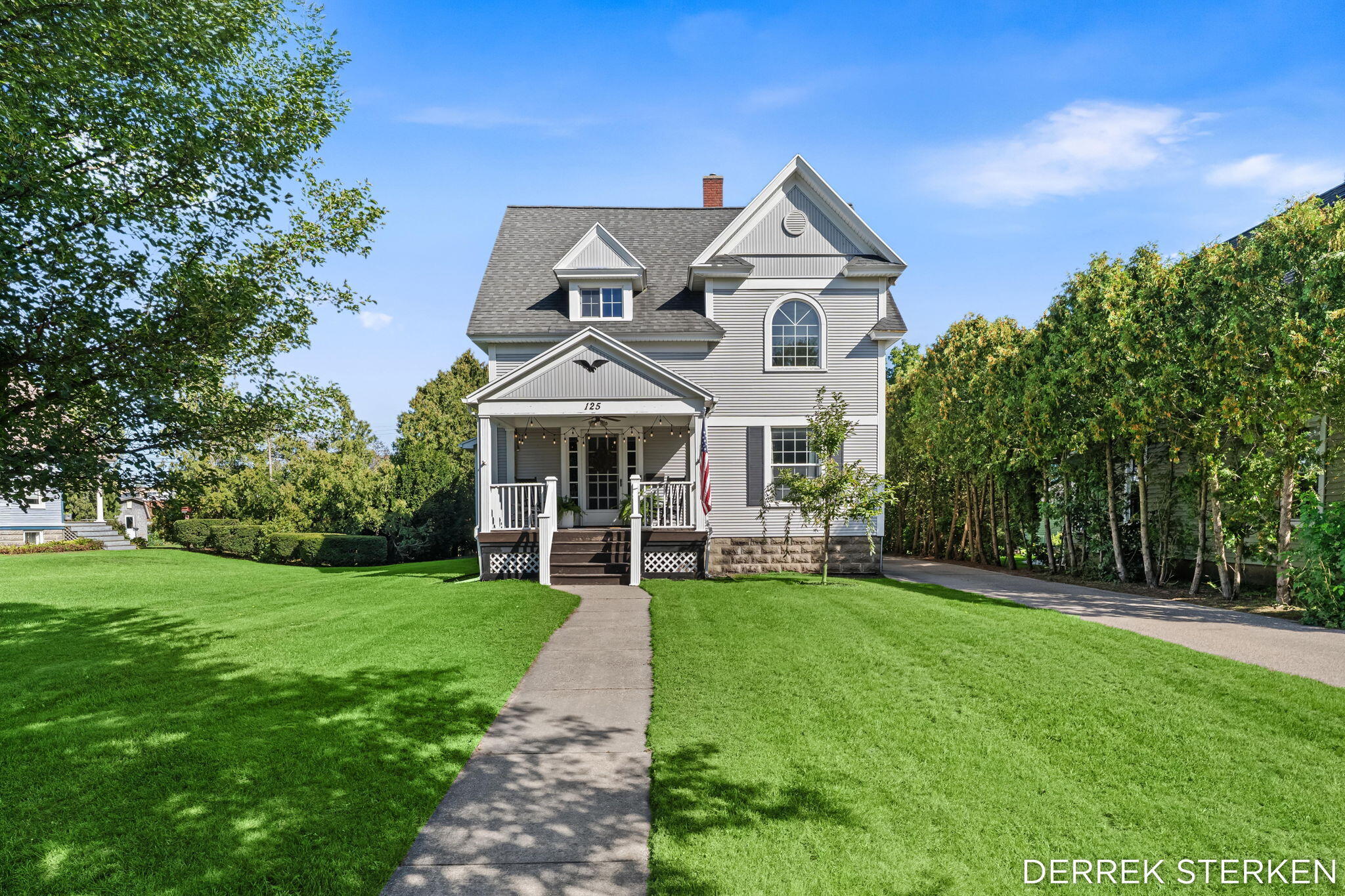 125 W Main Avenue Zeeland MI 49464