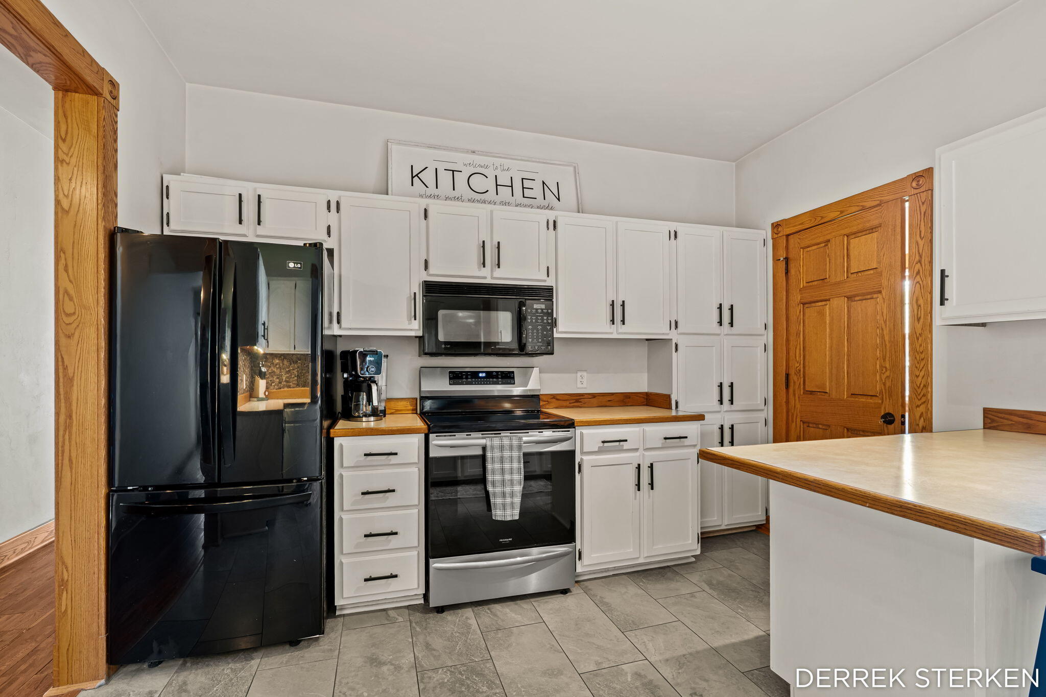 125 W Main Avenue Zeeland MI 49464