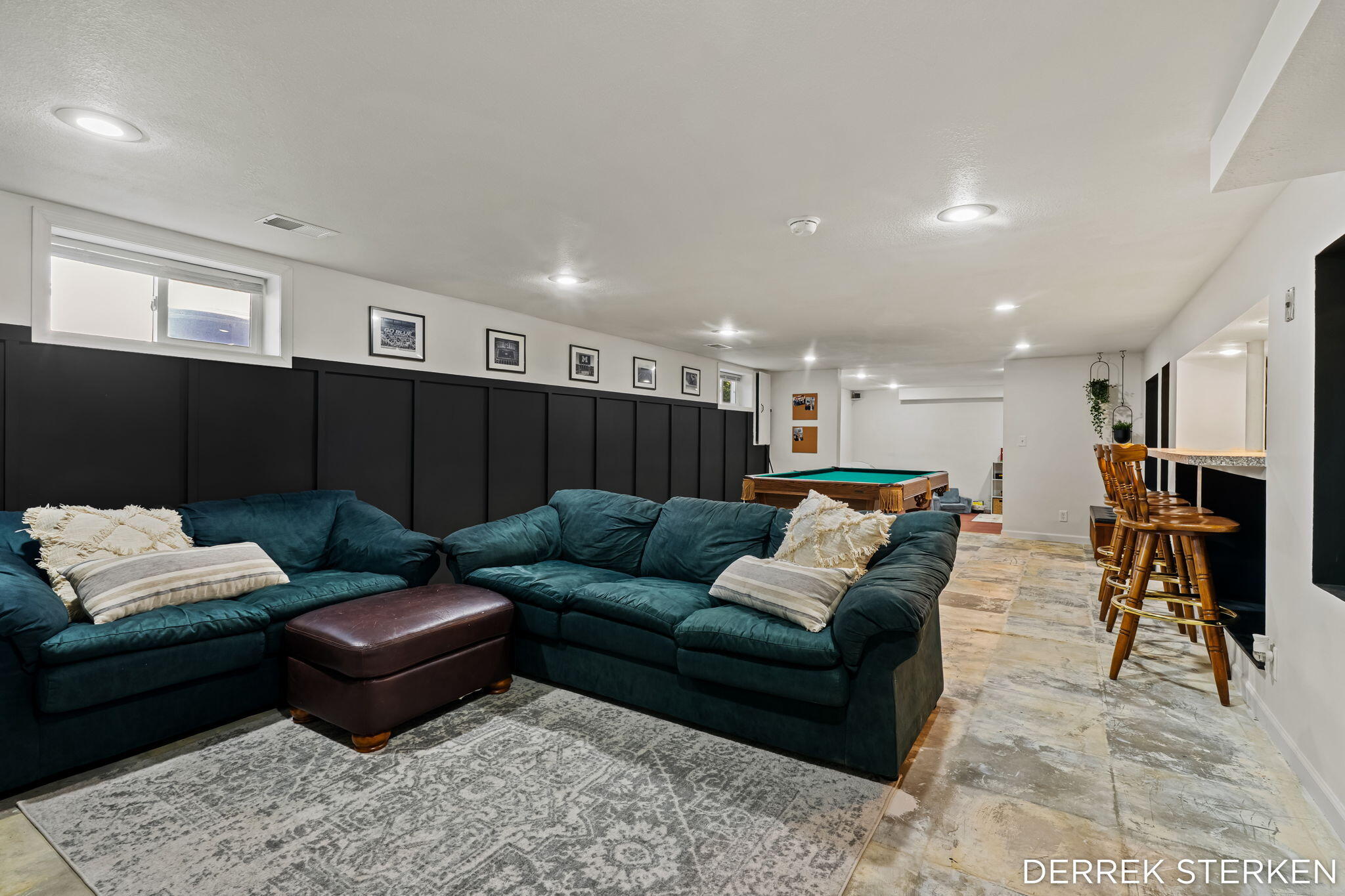 125 W Main Avenue Zeeland MI 49464
