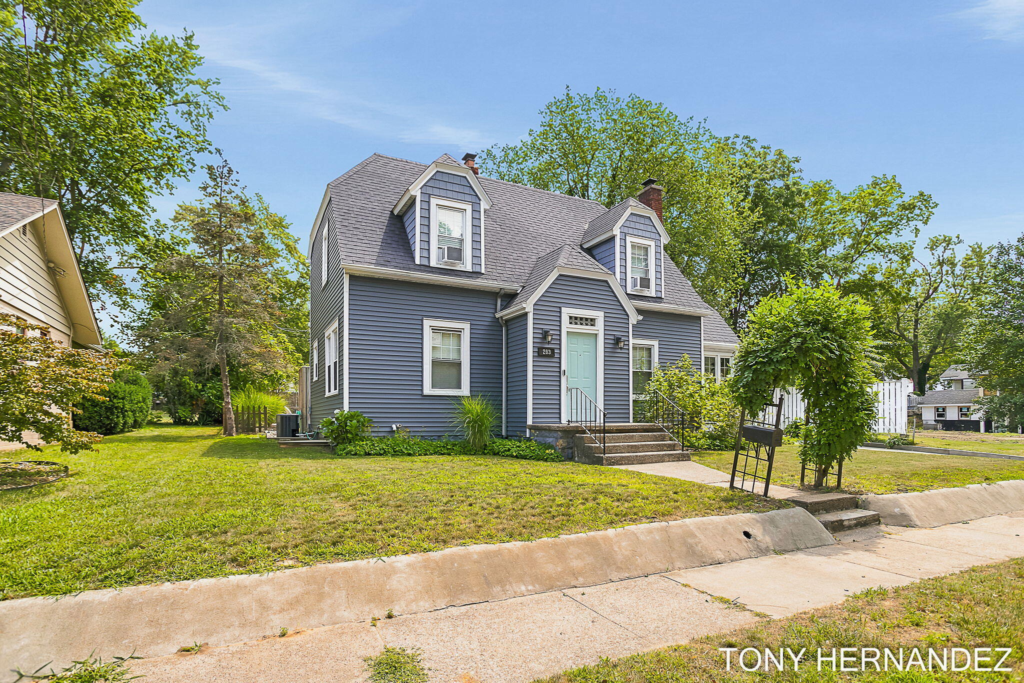 263 Cherry Court South Haven MI 49090