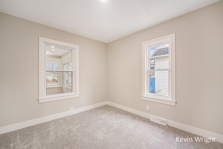 883 Emerson Avenue Muskegon MI 49442