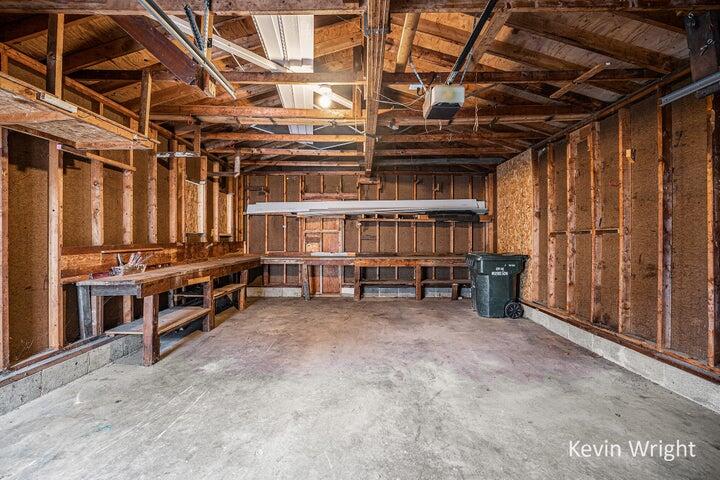 883 Emerson Avenue Muskegon MI 49442