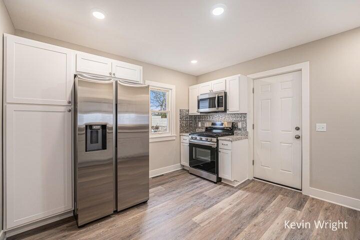 883 Emerson Avenue Muskegon MI 49442