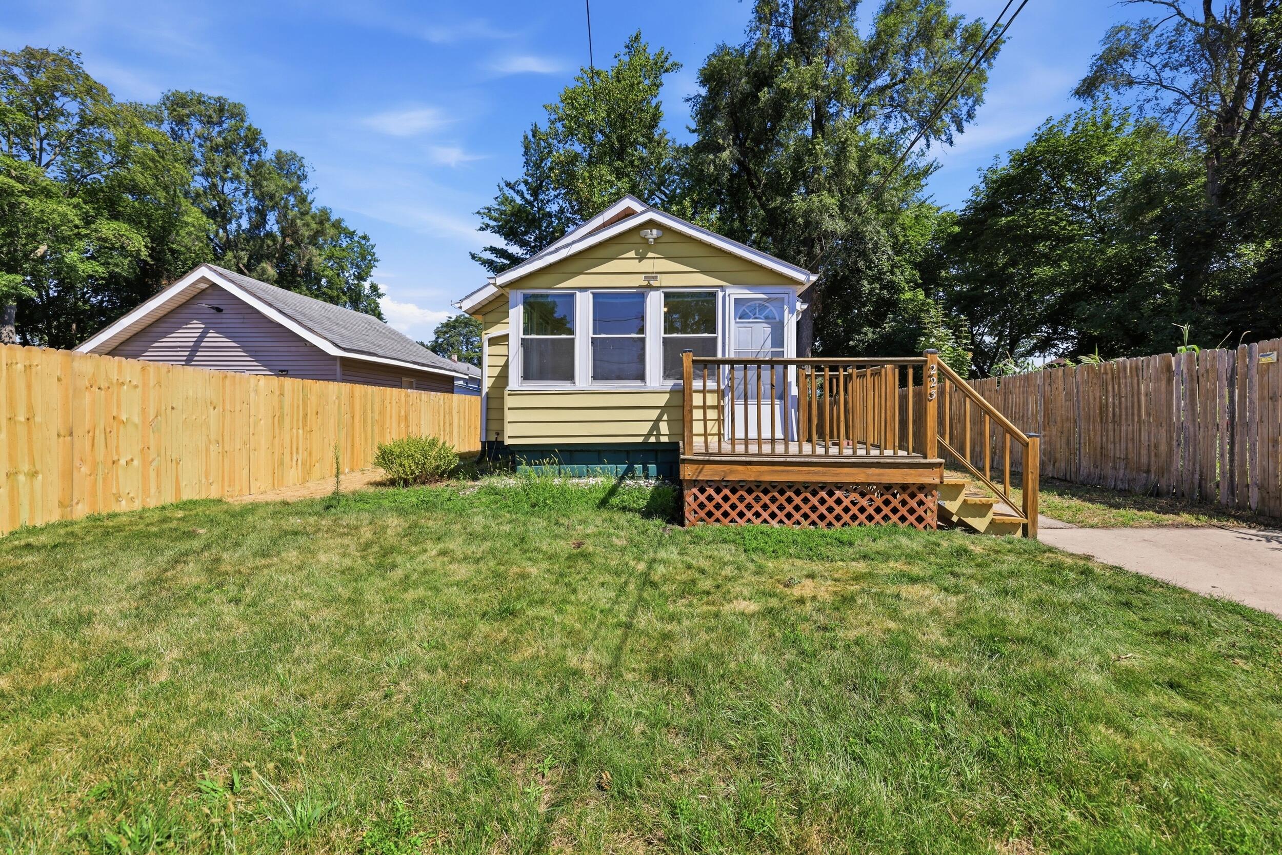 223 Quigley Boulevard SW Grand Rapids MI 49507