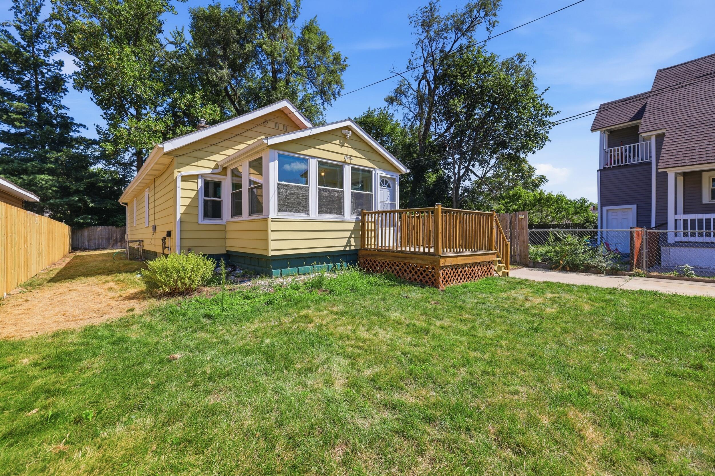 223 Quigley Boulevard SW Grand Rapids MI 49507