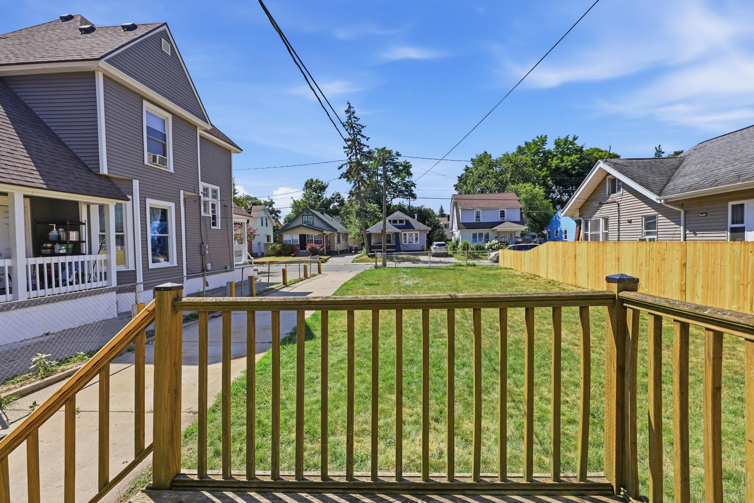223 Quigley Boulevard SW Grand Rapids MI 49507