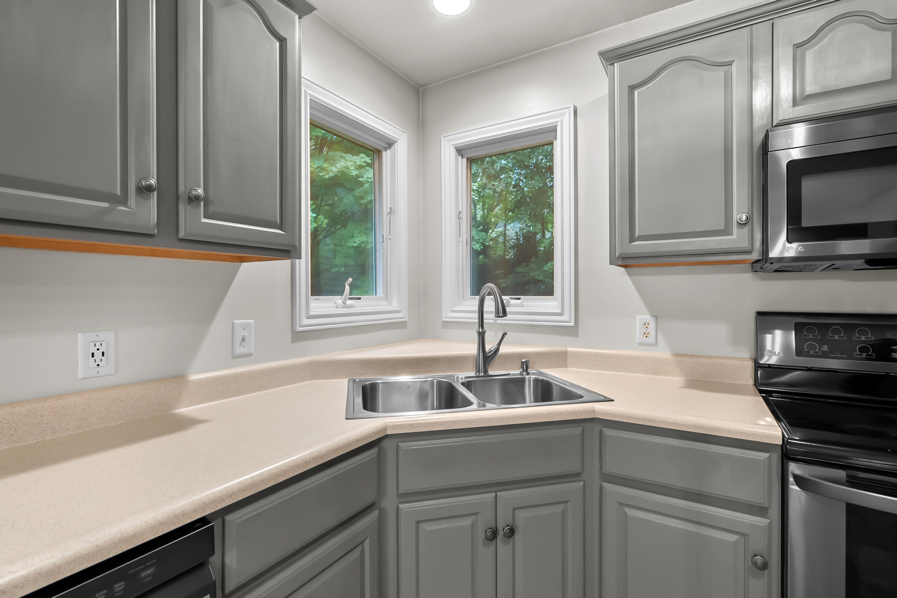 4467 Walkers Ridge Road Kalamazoo MI 49009