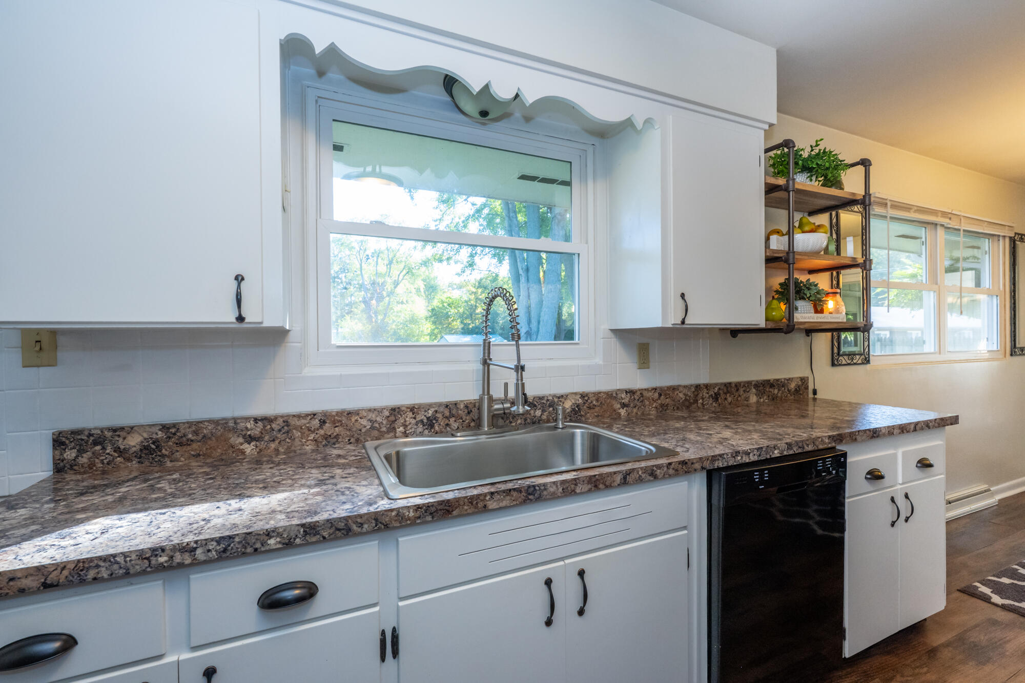 465 S West Street Coloma MI 49038