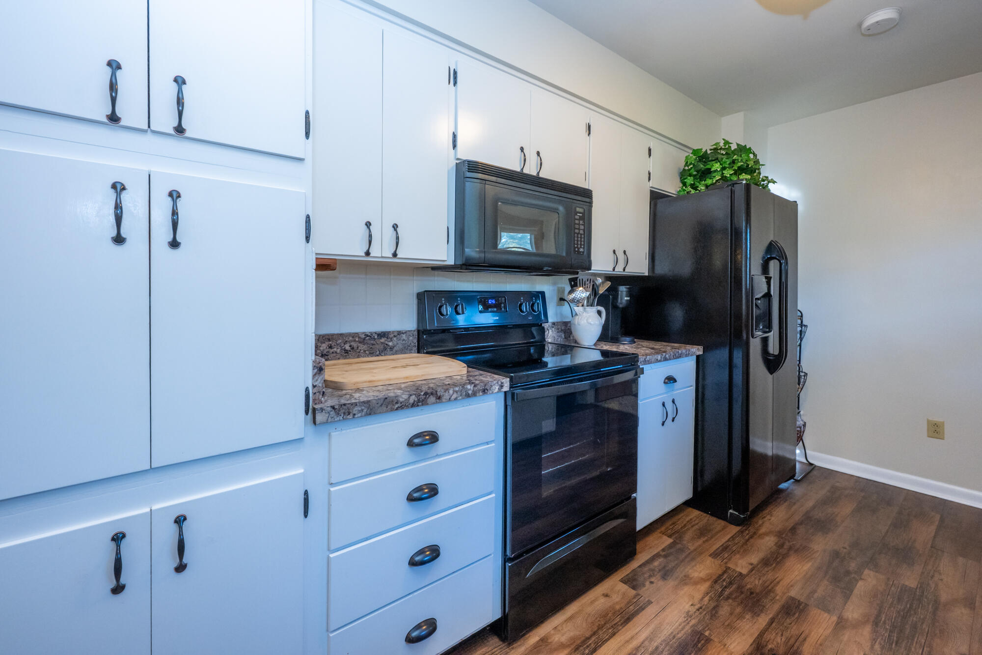 465 S West Street Coloma MI 49038