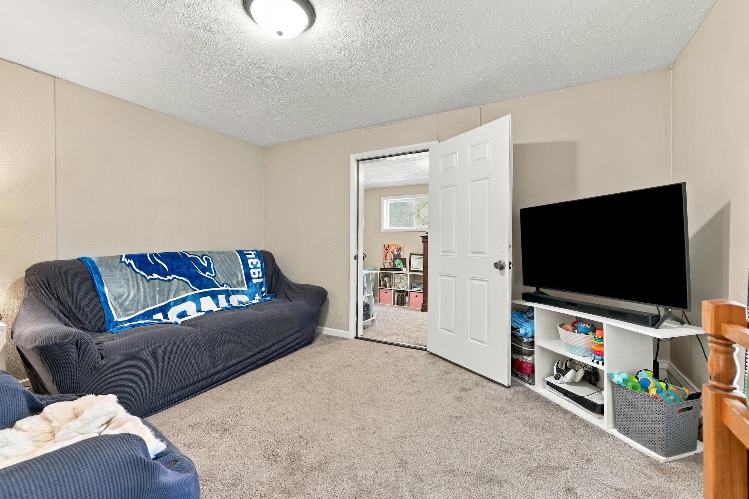 306 N Main Street Allegan MI 49010