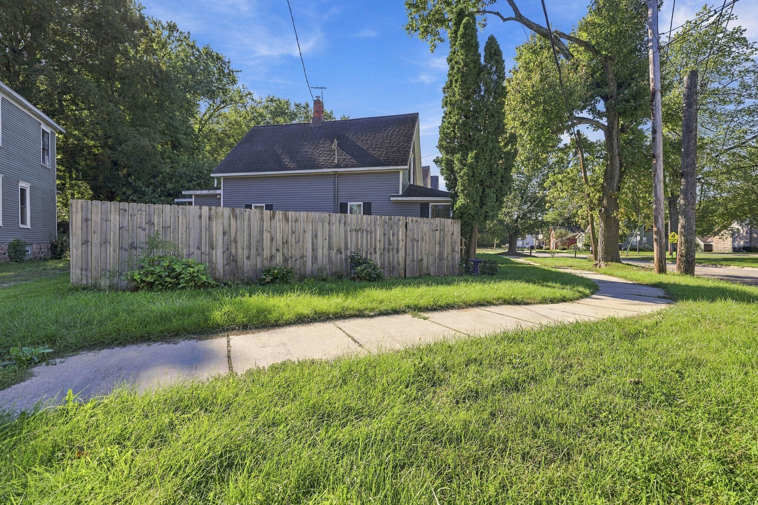 306 N Main Street Allegan MI 49010