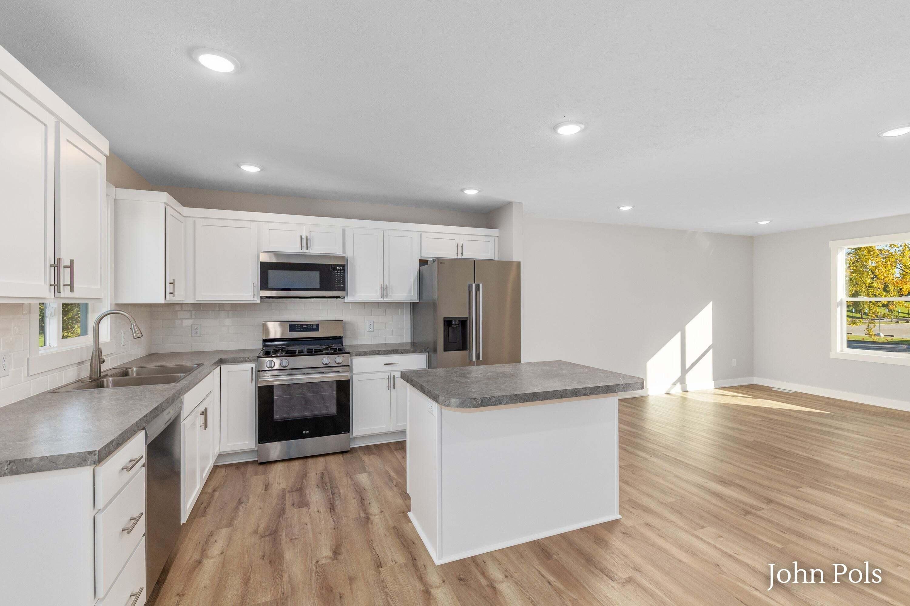 9937 Riley Street Zeeland MI 49464