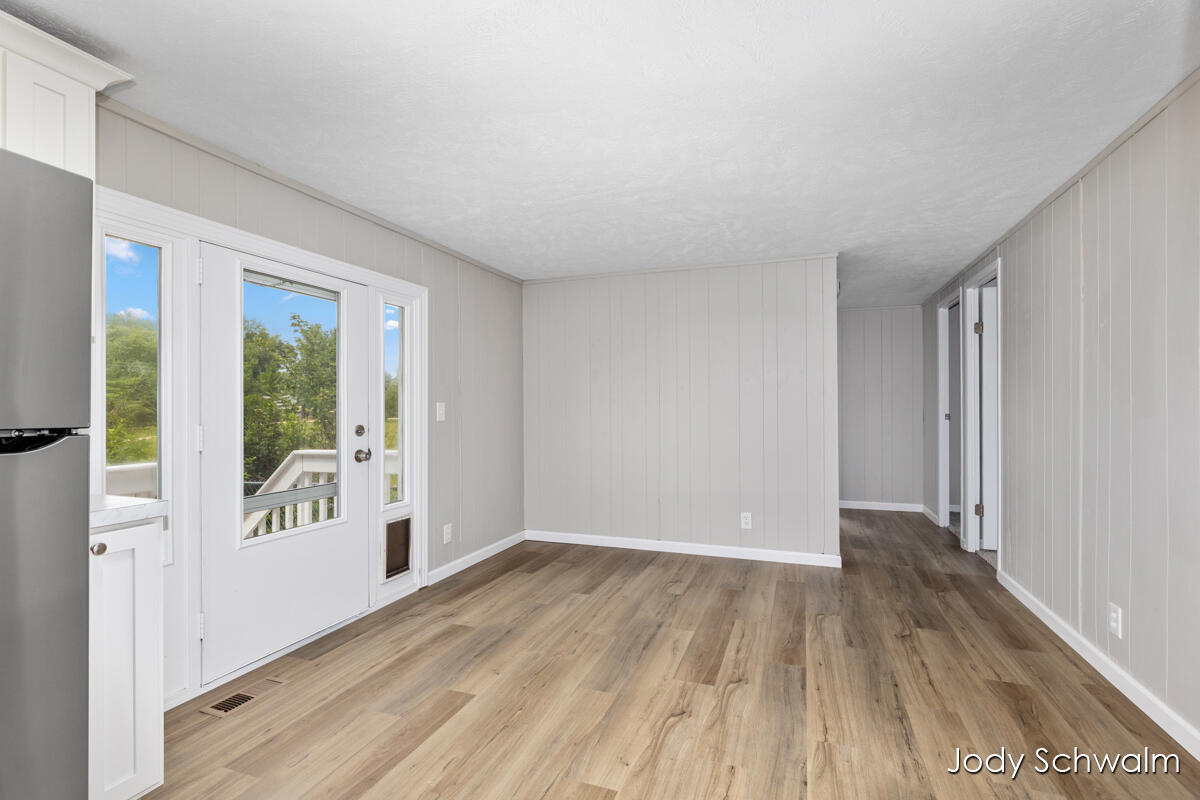 7129 Eldred Avenue NE Rockford MI 49341