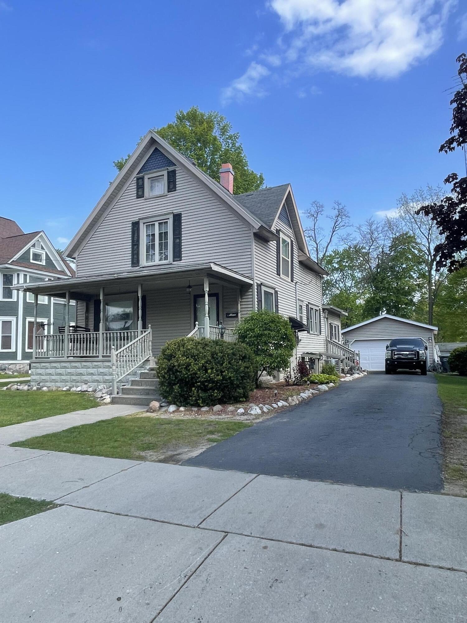 306 W Telegraph Street Dowagiac MI 49047