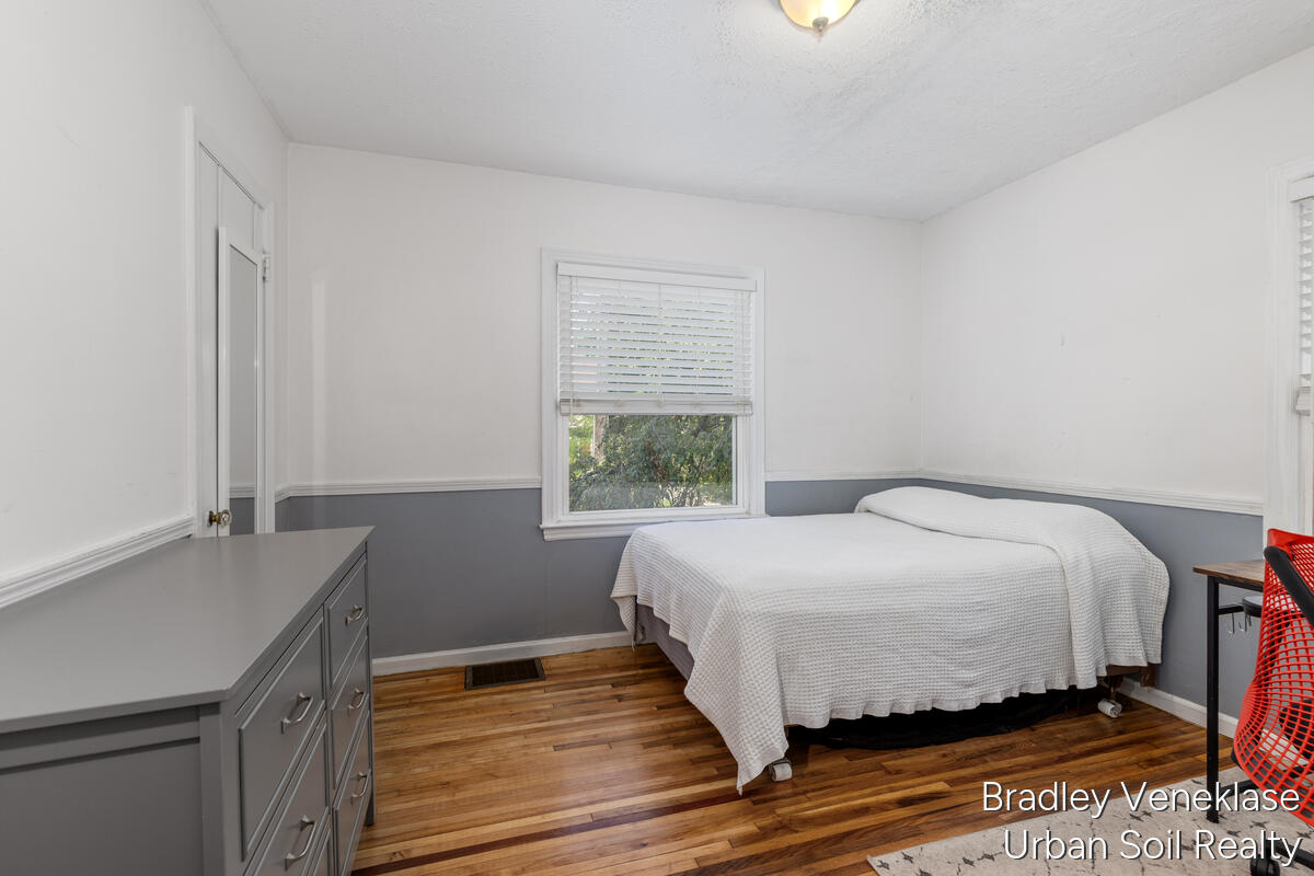 1336 Philadelphia Avenue SE Grand Rapids MI 49506