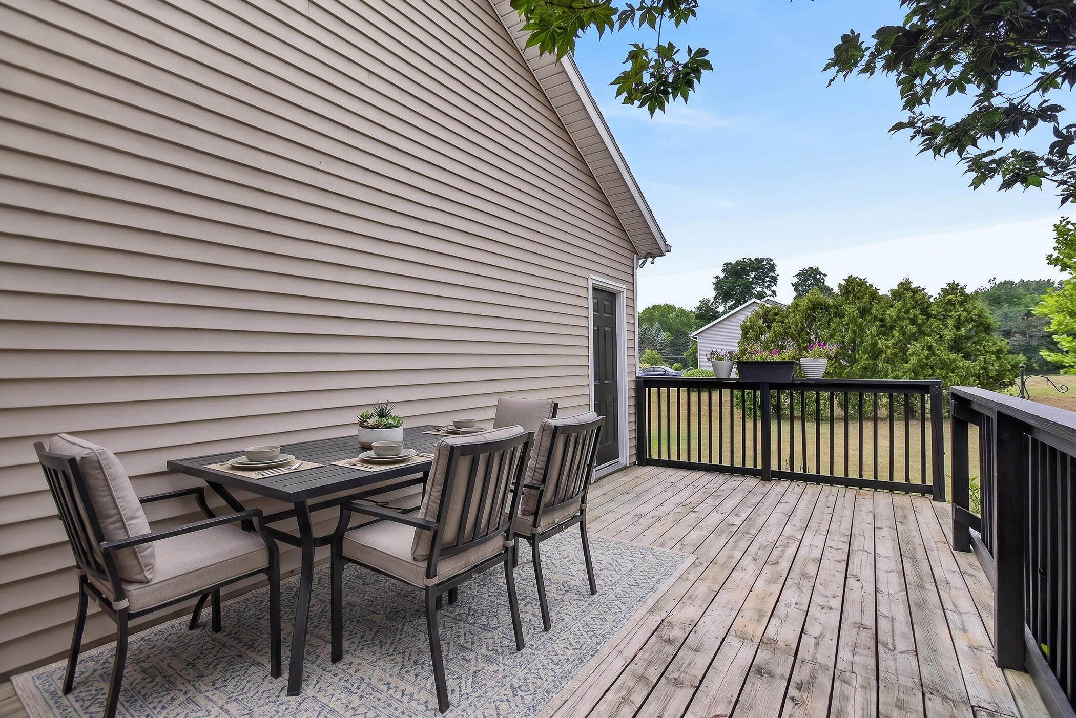 6935 Brow-myer Drive NE Rockford MI 49341