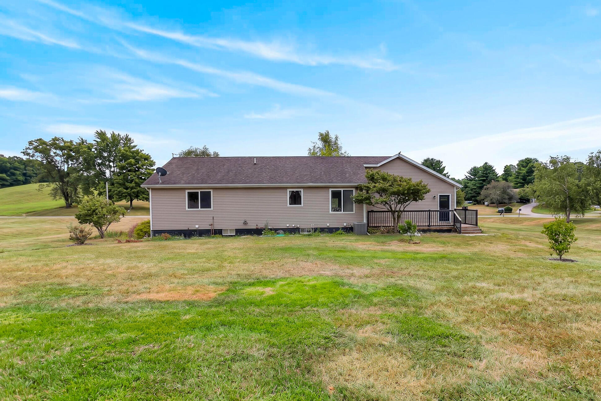 6935 Brow-myer Drive NE Rockford MI 49341