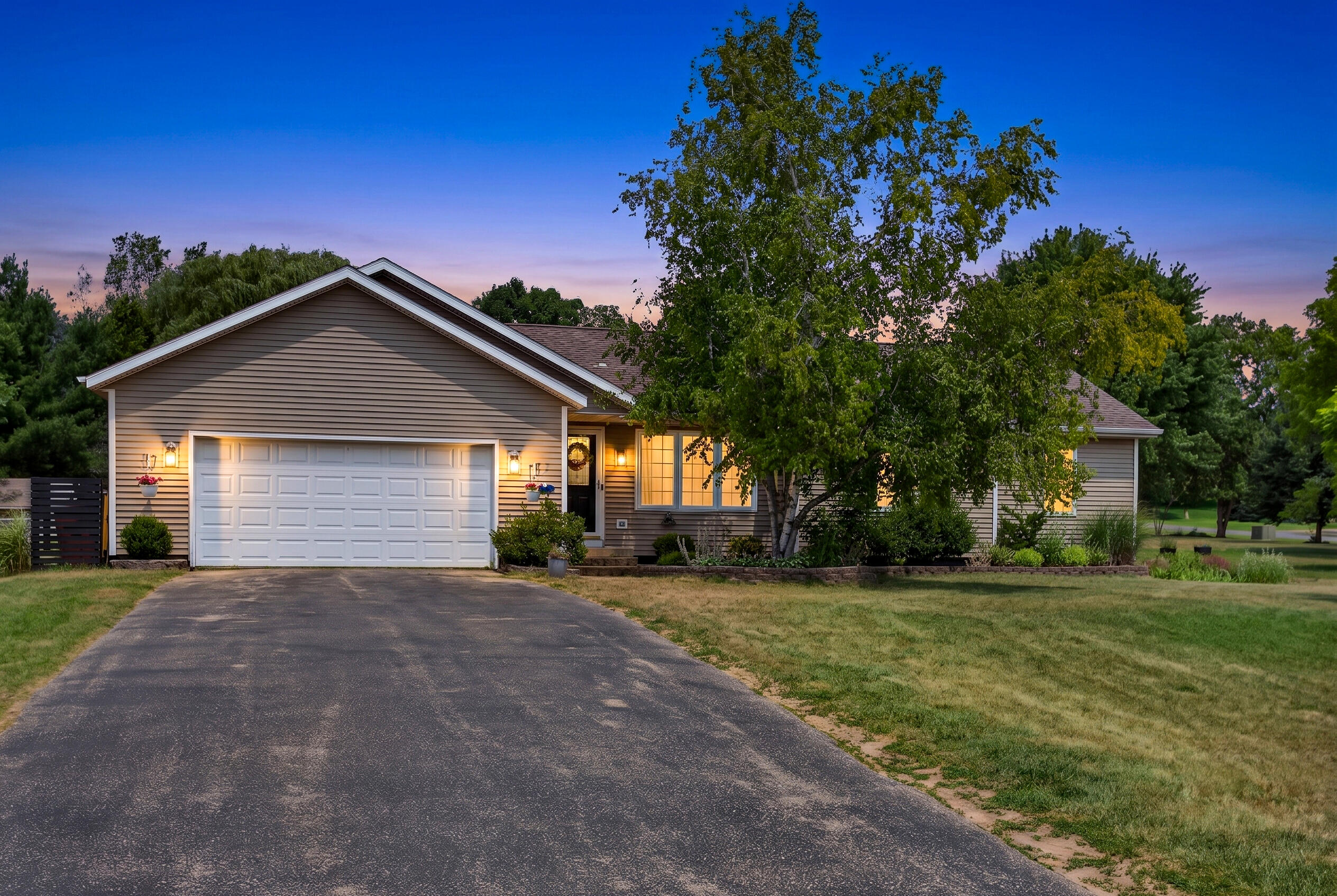 6935 Brow-myer Drive NE Rockford MI 49341