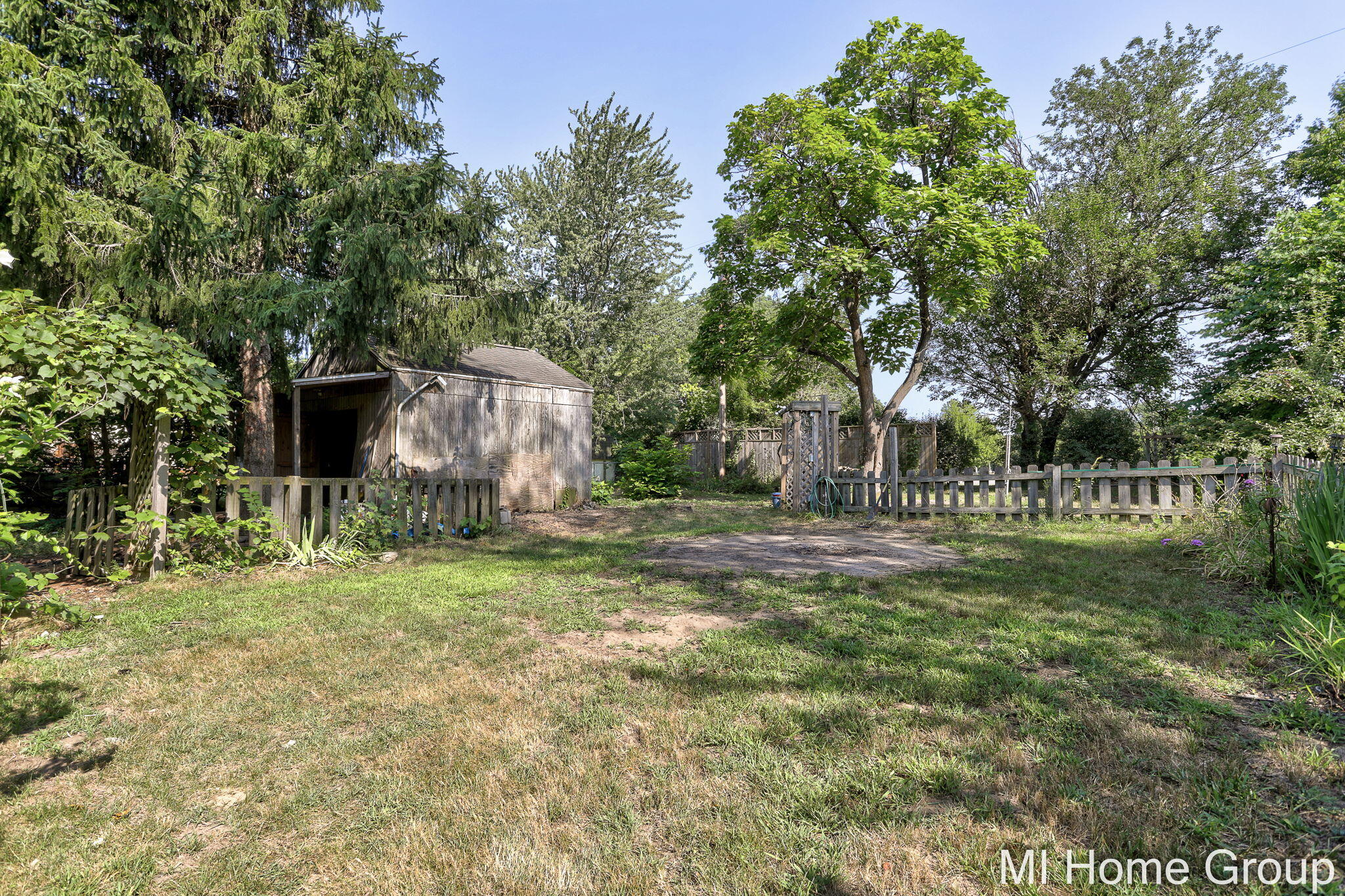 252 Thomas Street Allegan MI 49010