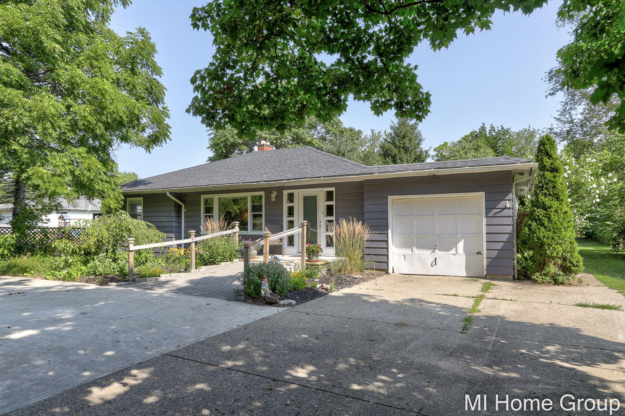252 Thomas Street Allegan MI 49010