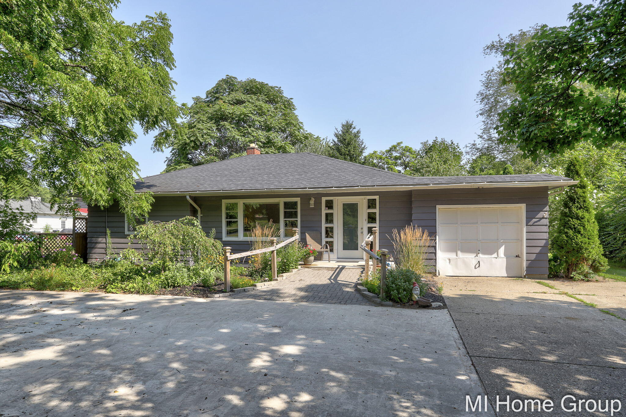 252 Thomas Street Allegan MI 49010