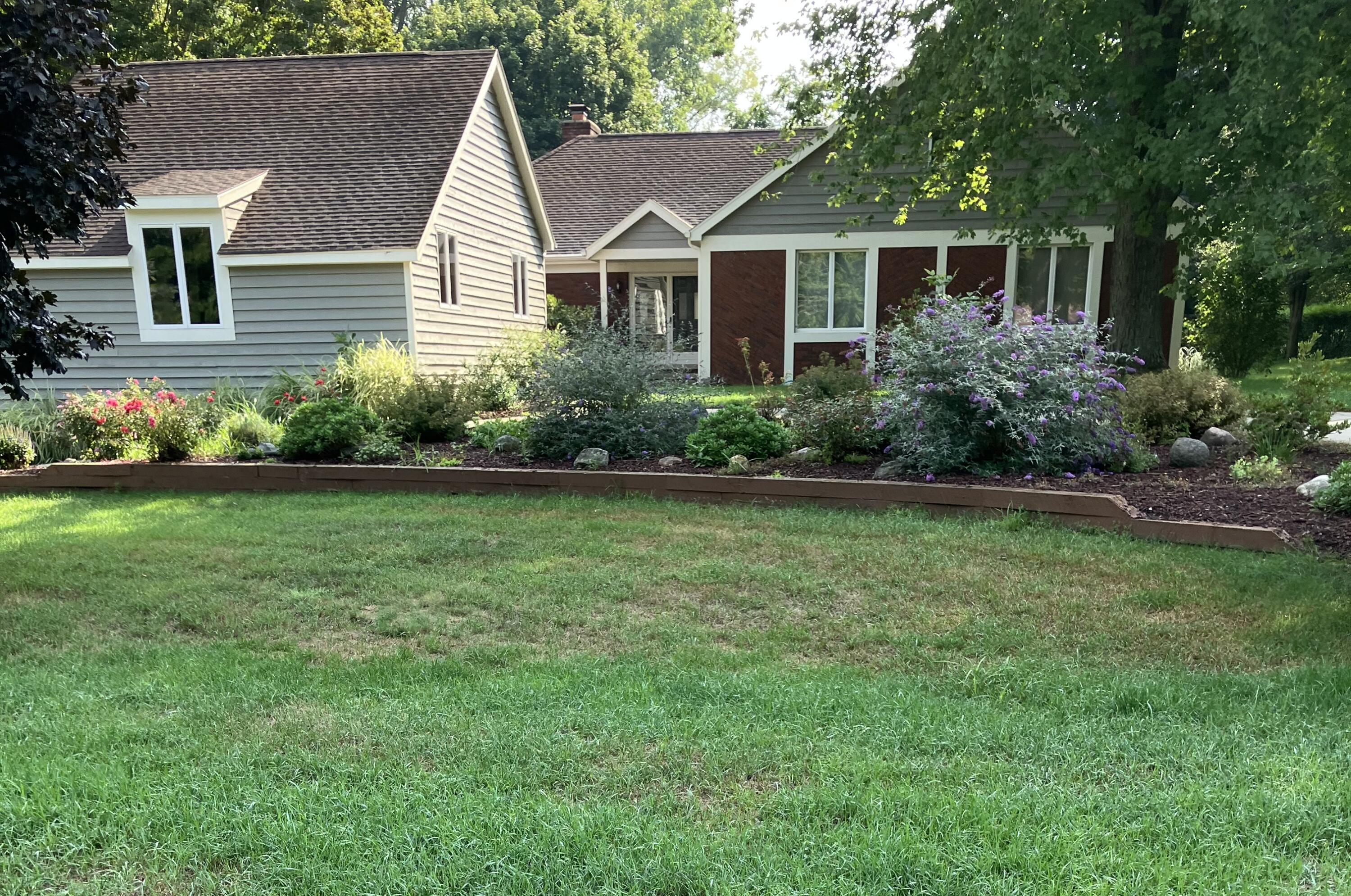 603 Beechwood Drive Allegan MI 49010