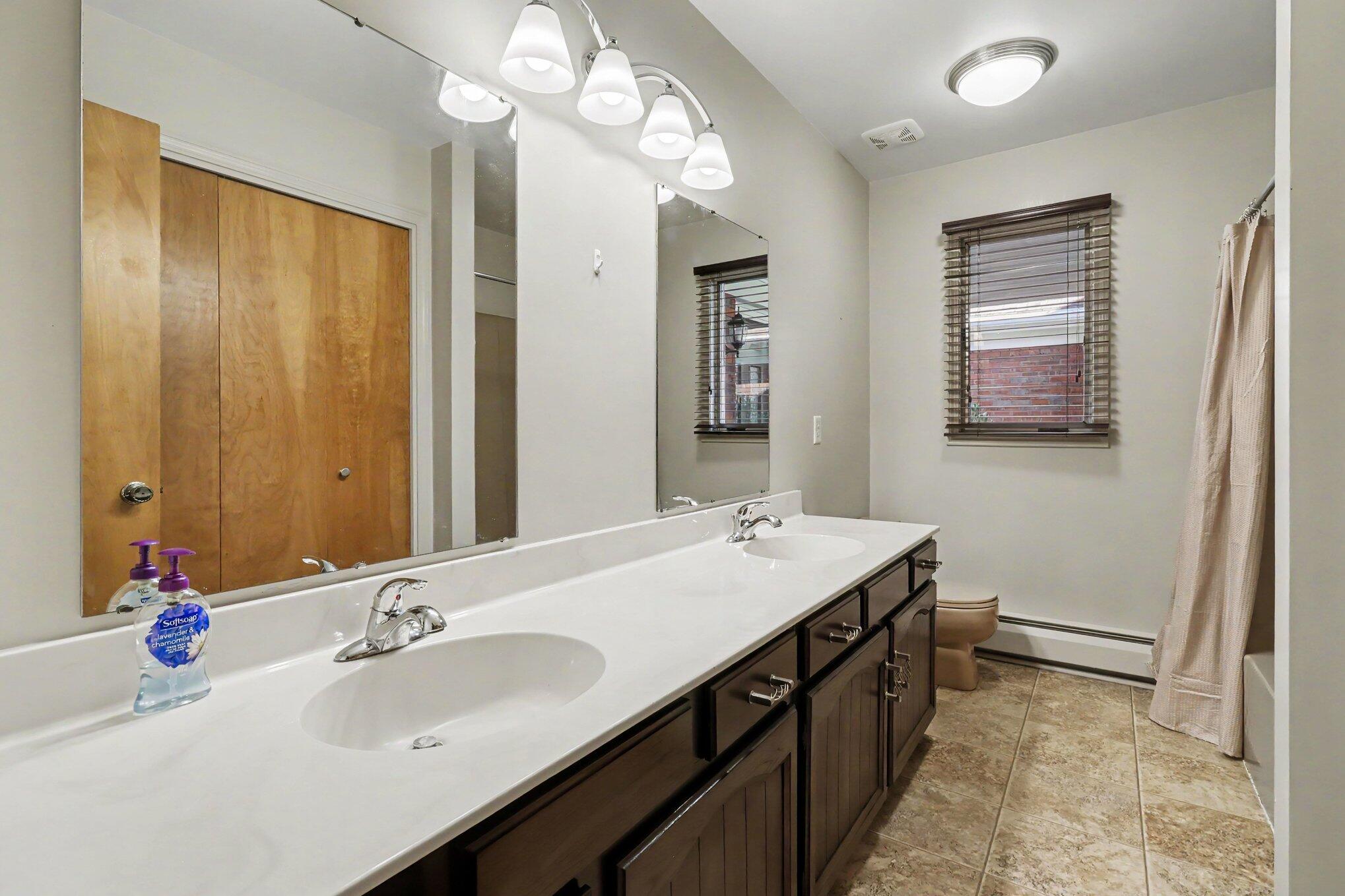 603 Beechwood Drive Allegan MI 49010