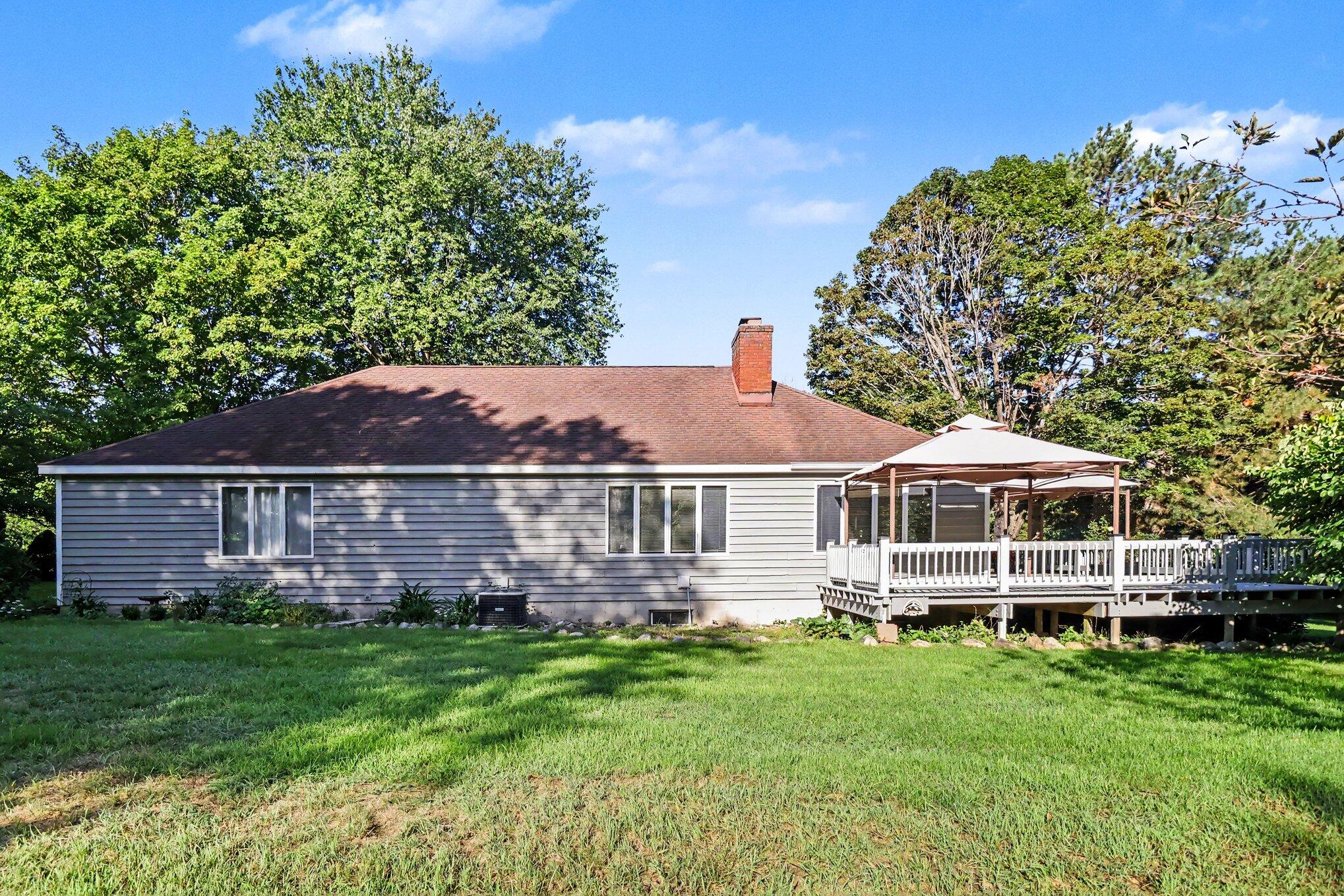 603 Beechwood Drive Allegan MI 49010