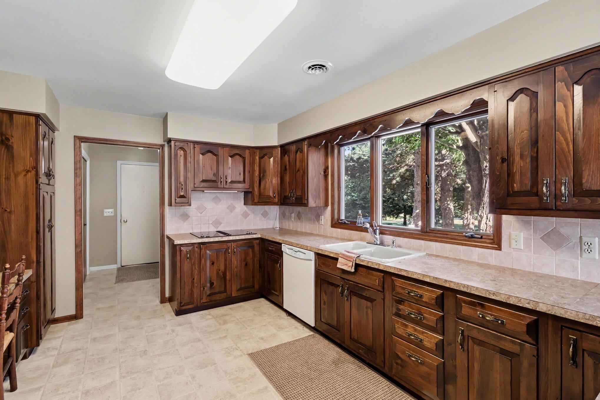 603 Beechwood Drive Allegan MI 49010