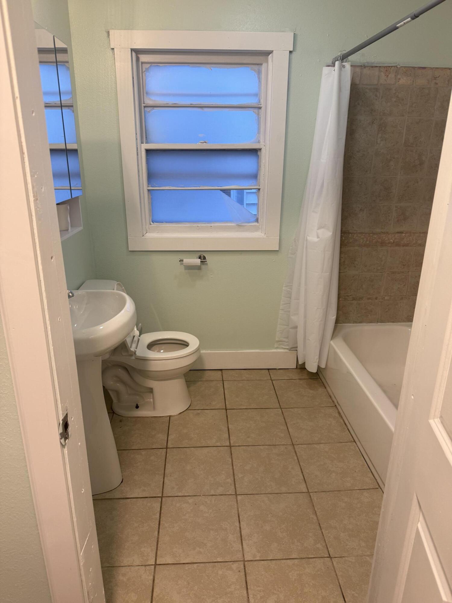 428 Orchard Avenue Muskegon MI 49442